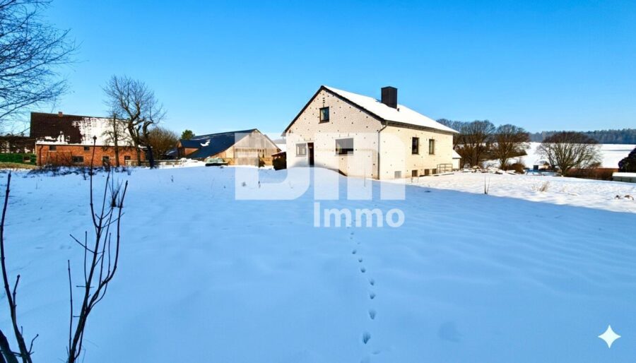 Wohn- / Hofensemble mit Einfamilienhaus, 2x Hofgebäude und altengerechter Bungalow - Großes Grundstück